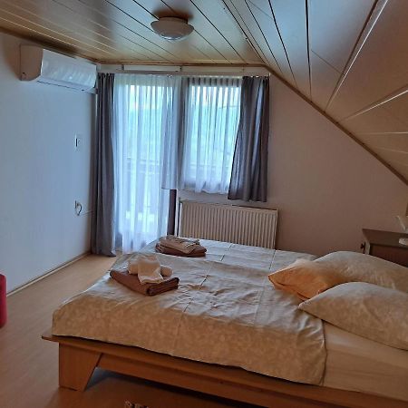 Getaway "At The Three Lights" Villa Sevnica Exterior foto
