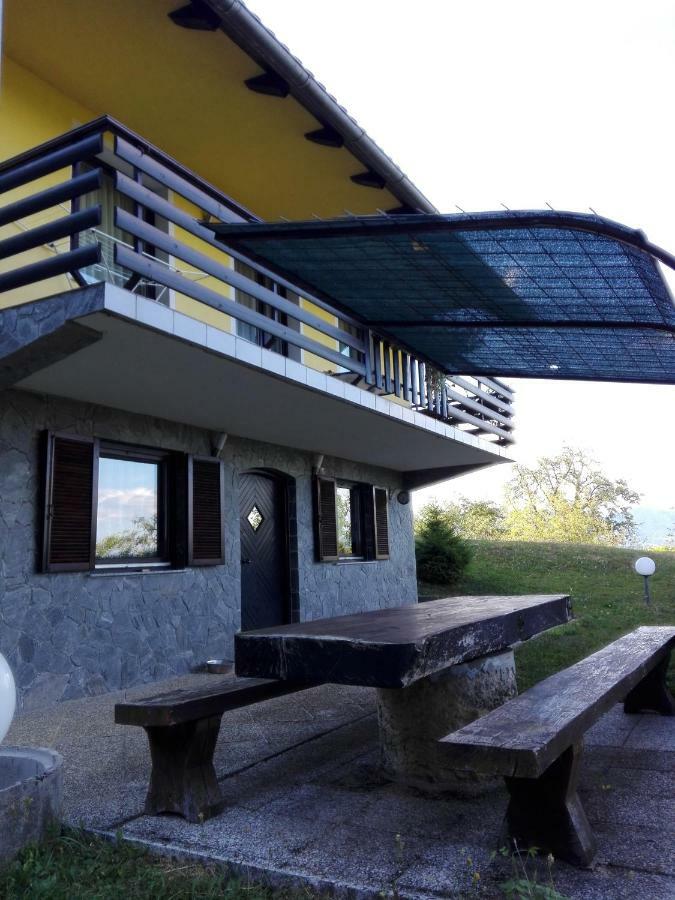 Getaway "At The Three Lights" Villa Sevnica Exterior foto